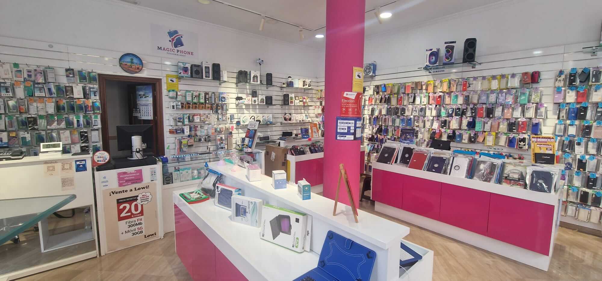 Tienda Magic Phone en Vélez-Málaga especializada en accesorios para móviles